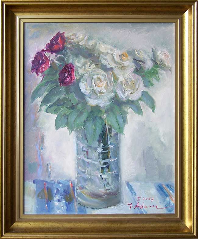 Róże w kryształowym flakonie